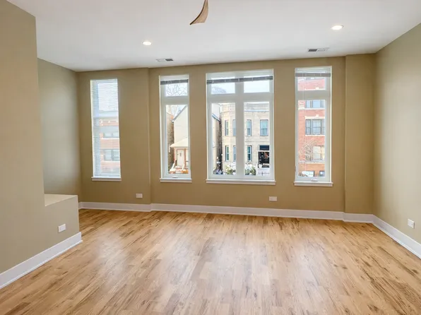 4231 S Champlain Ave #1, Chicago, IL 60653