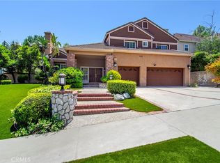 23900 Stagg St, Canoga Park, CA 91304