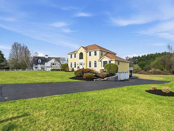 5th image of 10 Haymeadow Rd