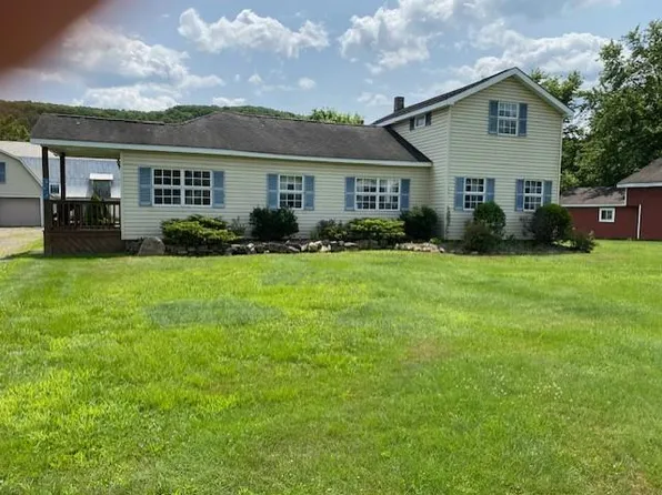 395 Old Pittsfield Rd, Youngsville, PA 16371