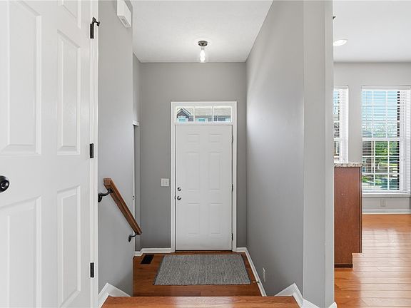 4th image of 5173 Franklin Park St