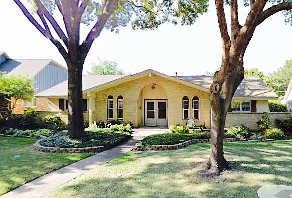 1st image of 9915 Edgecove Dr