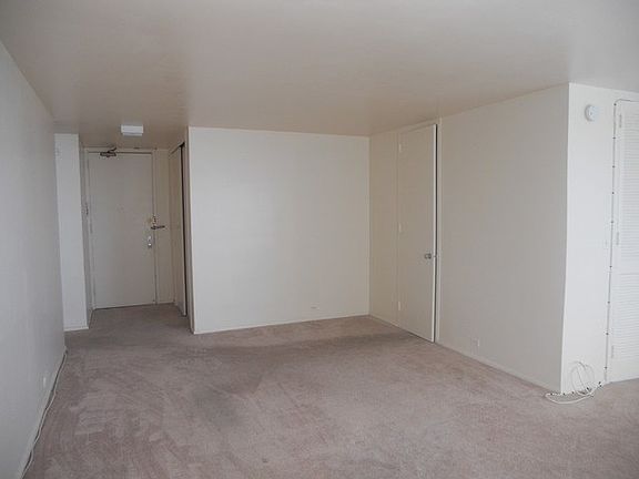 4th image of 4800 S Chicago Beach Dr