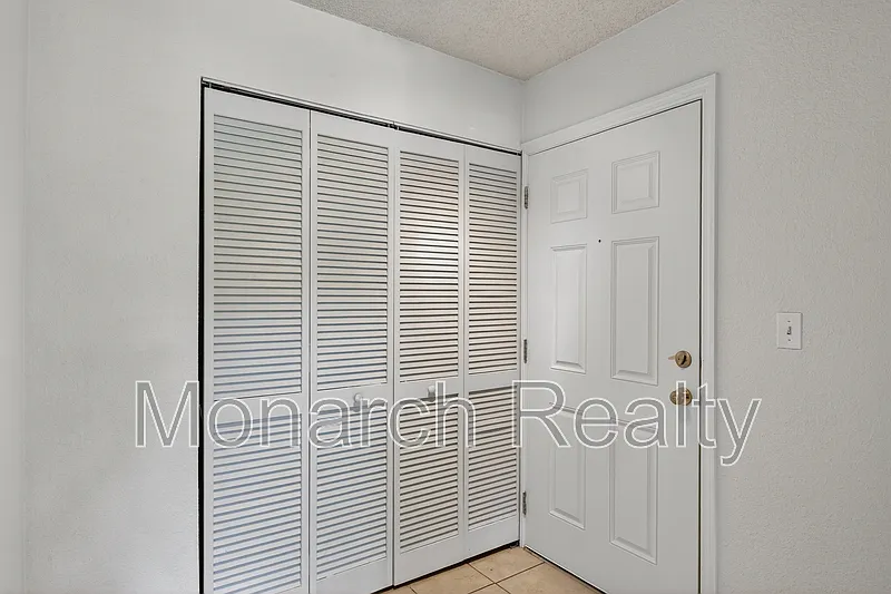 3 bed, 2.0 bath, 1278 sqft, $1,425 — Photo 4