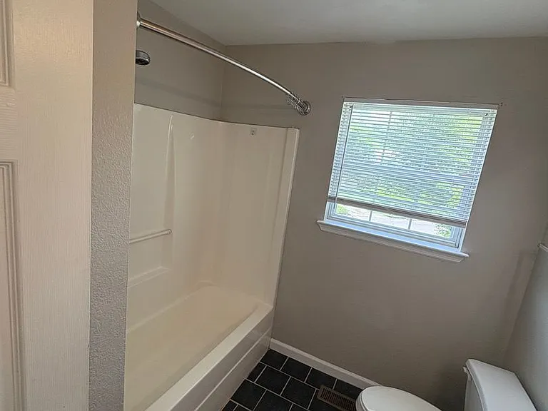 1106 Carline Rd — Photo 29