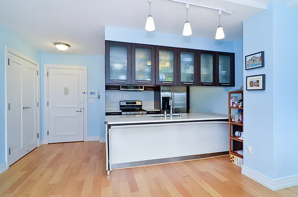 Sold by Prime Realty | media 8
