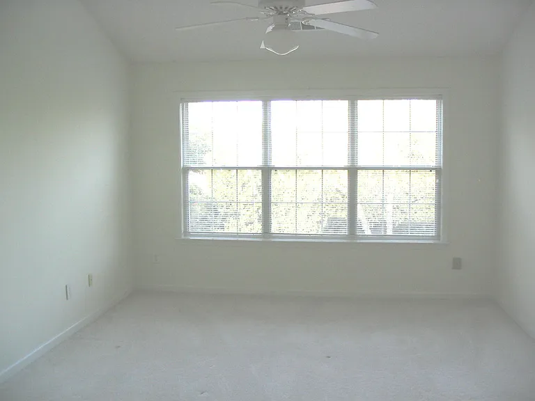 330 Waddington Trl — Photo 7