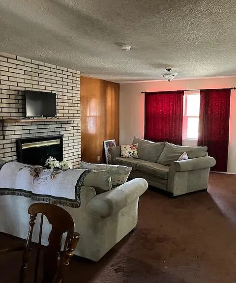 8912 Bellehaven Ave NE — Photo 5