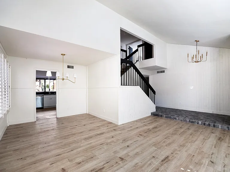 1441 N El Camino Dr — Photo 6