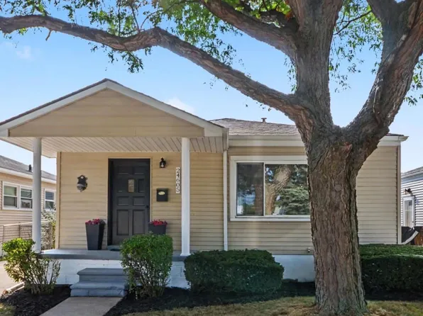 24605 Brittany Ave, Eastpointe, MI 48021