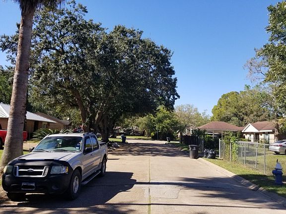 4th image of 5814 Melanite St