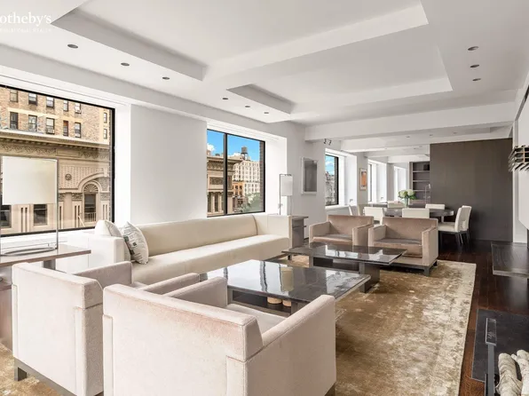 230 Central Park West image 4 of 26