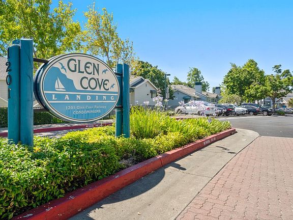3rd image of 1201 Glen Cove Parkway #113