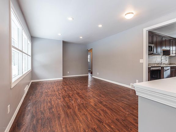 4th image of 601 Spartan Ave