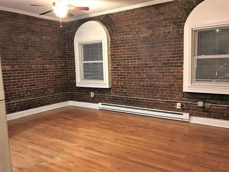 2nd image of 1 Maple St APT 15