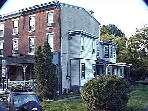 202 Summit St.