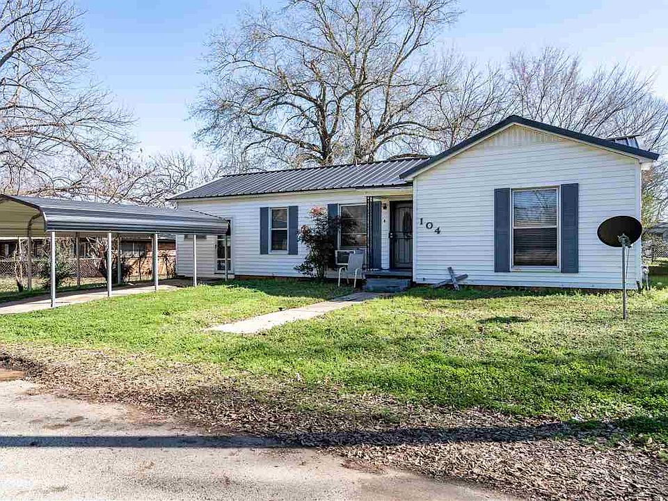 1st image of 104 Truman Dr