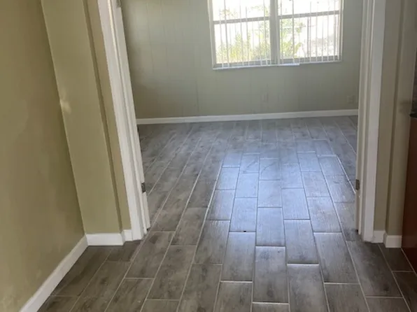 1630 NW 52nd Ave, Lauderhill, FL 33313