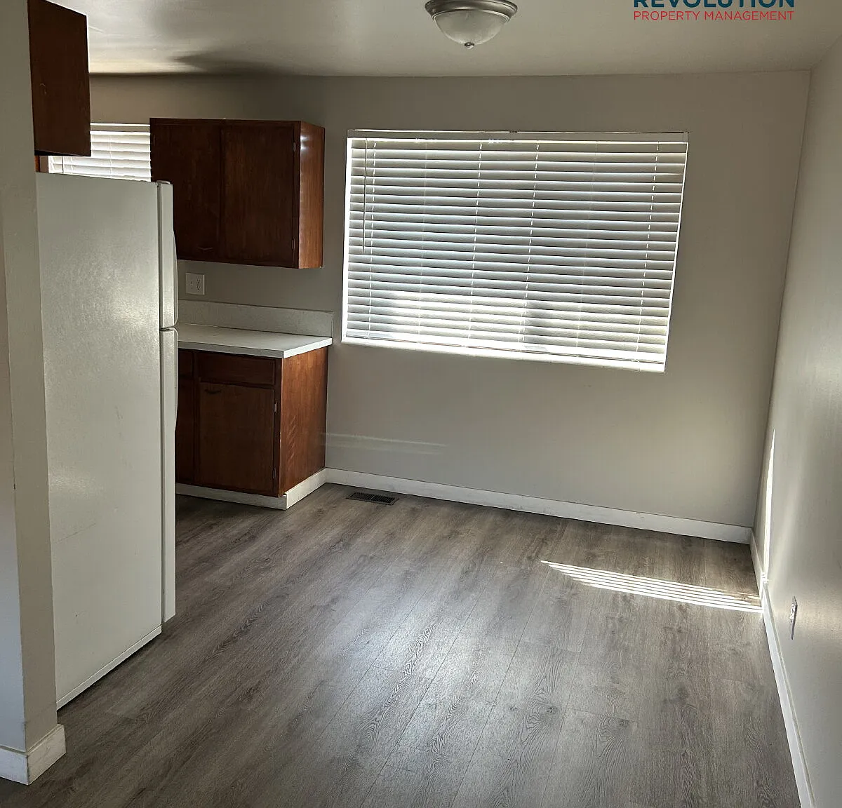 2 bed, 1.0 bath, 912 sqft, $1,100 — Photo 4