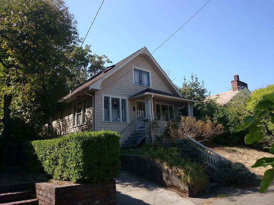 2nd image of 5539 27th Ave NE