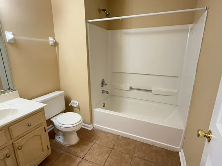 5554 Steffani Dr — Photo 7
