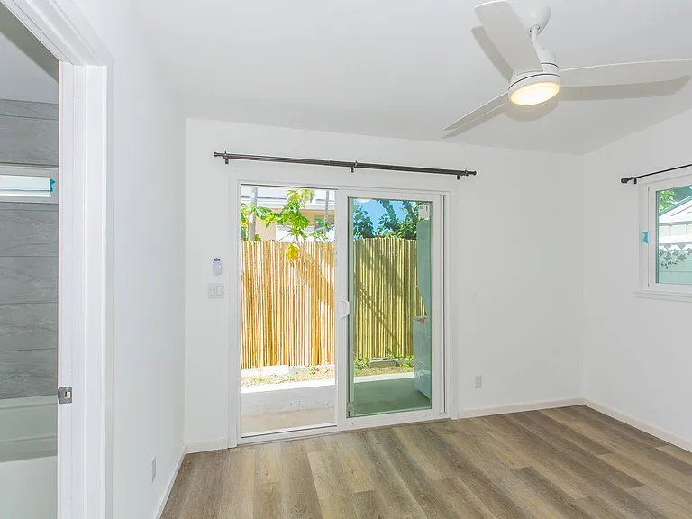 3052 Hinano St — Photo 8