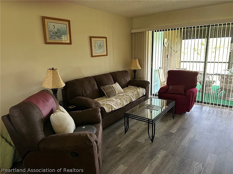 5528 Matanzas Dr — Photo 10