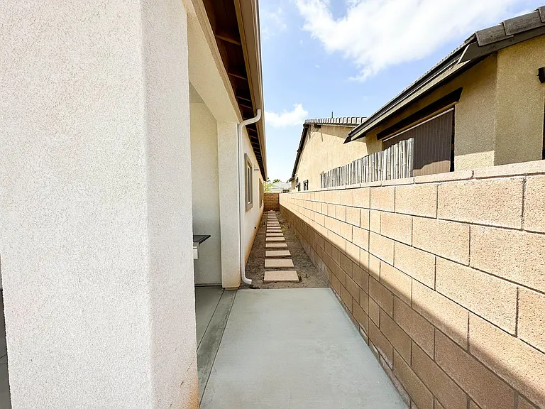 26318 Desert Rose Ln — Photo 54