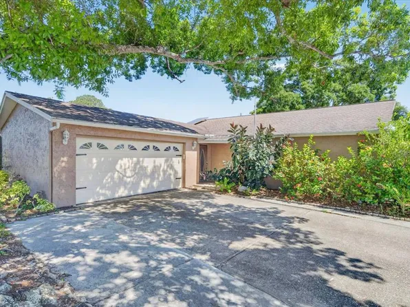 10202 56th St N, Pinellas Park, FL 33782