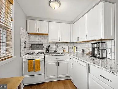 1st image of 423 W Jefferson St APT B