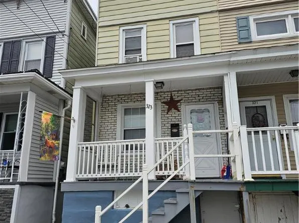 323 E Hazard St, Summit Hill, PA 18250