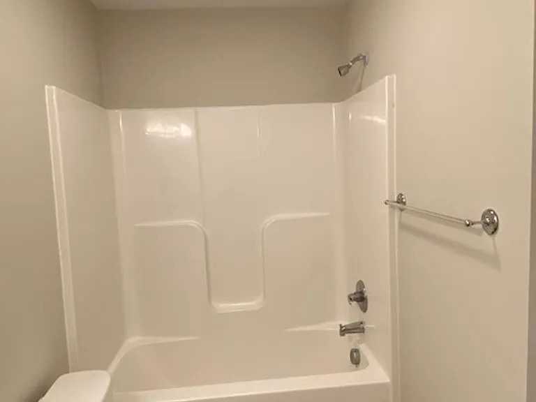 2000 Sapphire Rd — Photo 32