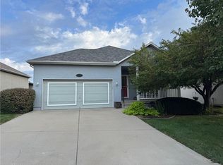 21928 W 121st St, Olathe, KS 66061