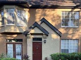 6360 Raleigh St, Orlando, FL