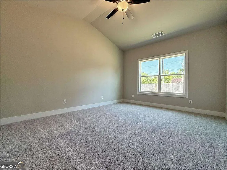 5704 Urban Vlg W — Photo 21