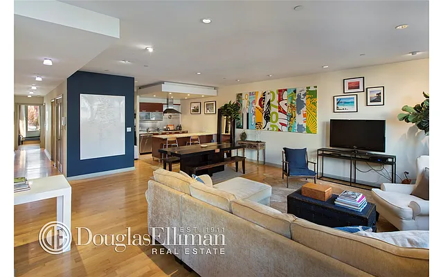 Rented by Douglas Elliman | media 37