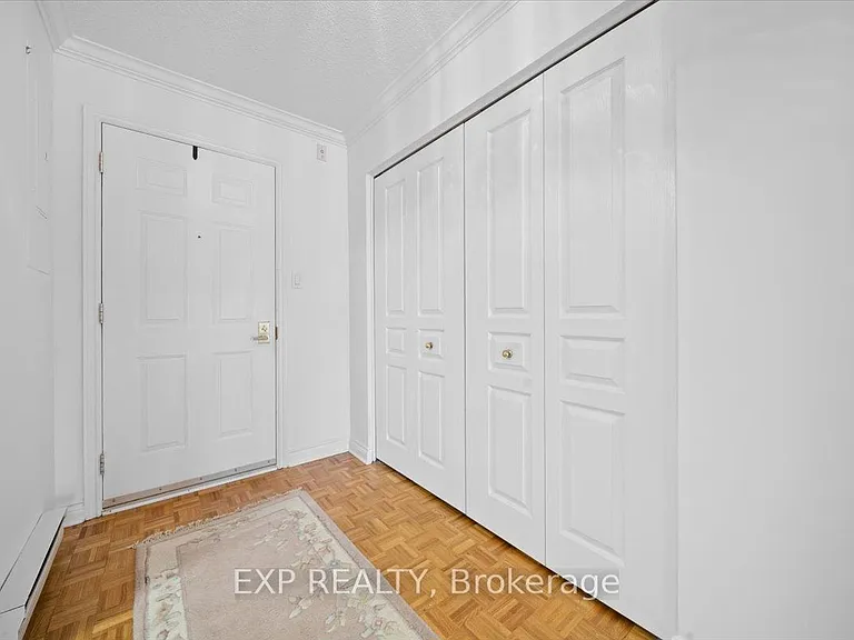 469 Church St #18 — Photo 4
