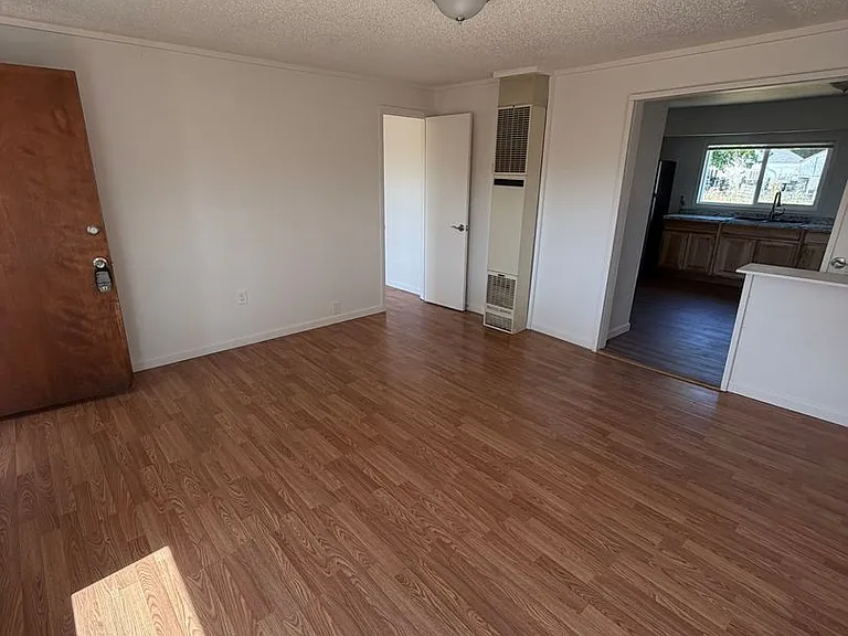 3435 Kathryn Ave NE — Photo 14