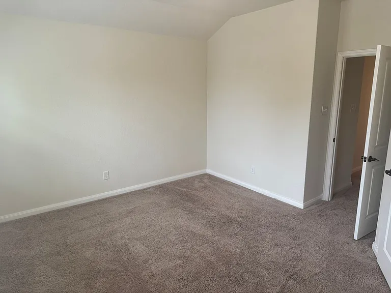 10318 Lynwood Br #102 — Photo 12