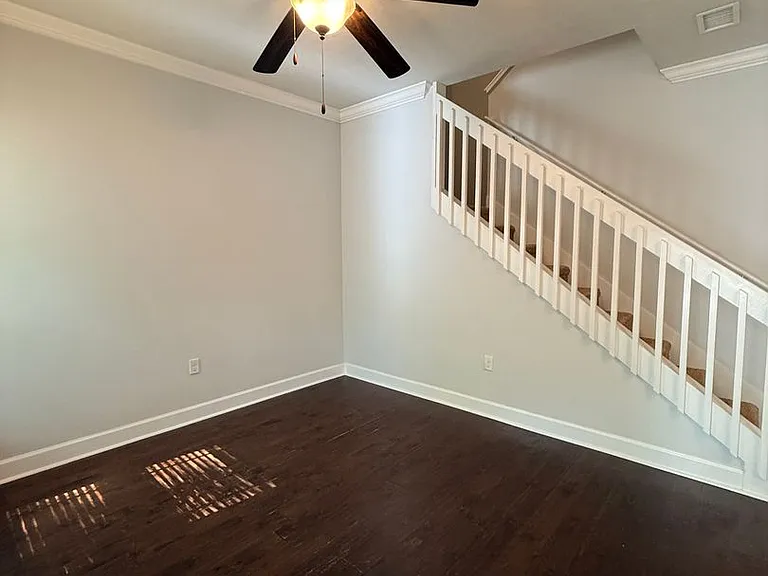 5156 NW 21st Dr — Photo 11
