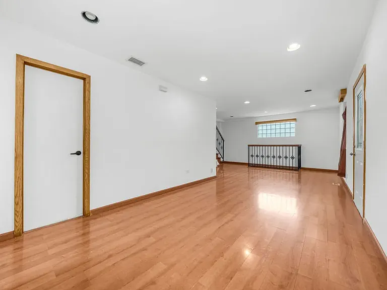 3841 S Lowe Ave #2 — Photo 4