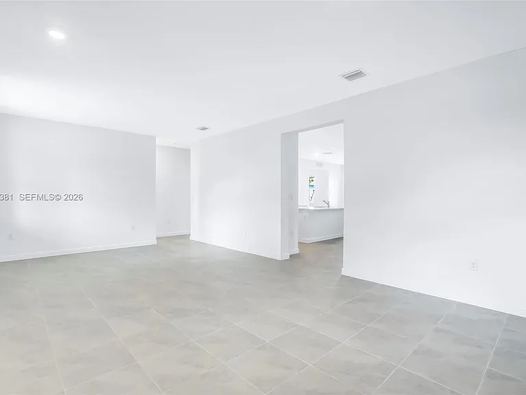 27308 SW 159th Ct — Photo 4