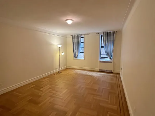 570 Westminster Road image 15 of 15