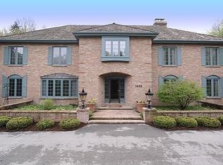 1425 Woodlawn Cir, Elm Grove, WI 53122