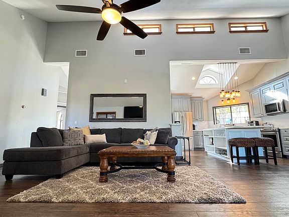 4th image of 15534 E THISTLE Drive