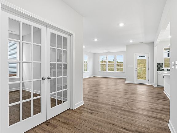 5th image of 276 Meadowbark Bnd #40