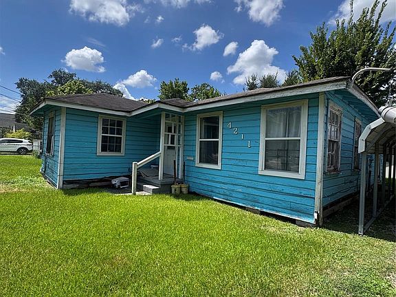 2nd image of 4211 Castor St