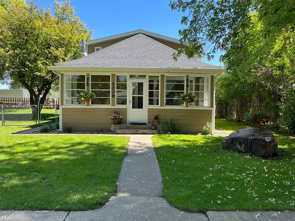 1009 Front St, Fort Benton, MT 59442