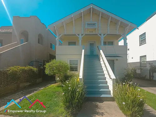 5235 Bancroft Ave. Photo 1
