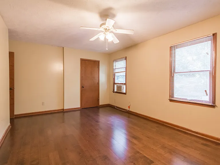 3212 Stratford Green Ct — Photo 5